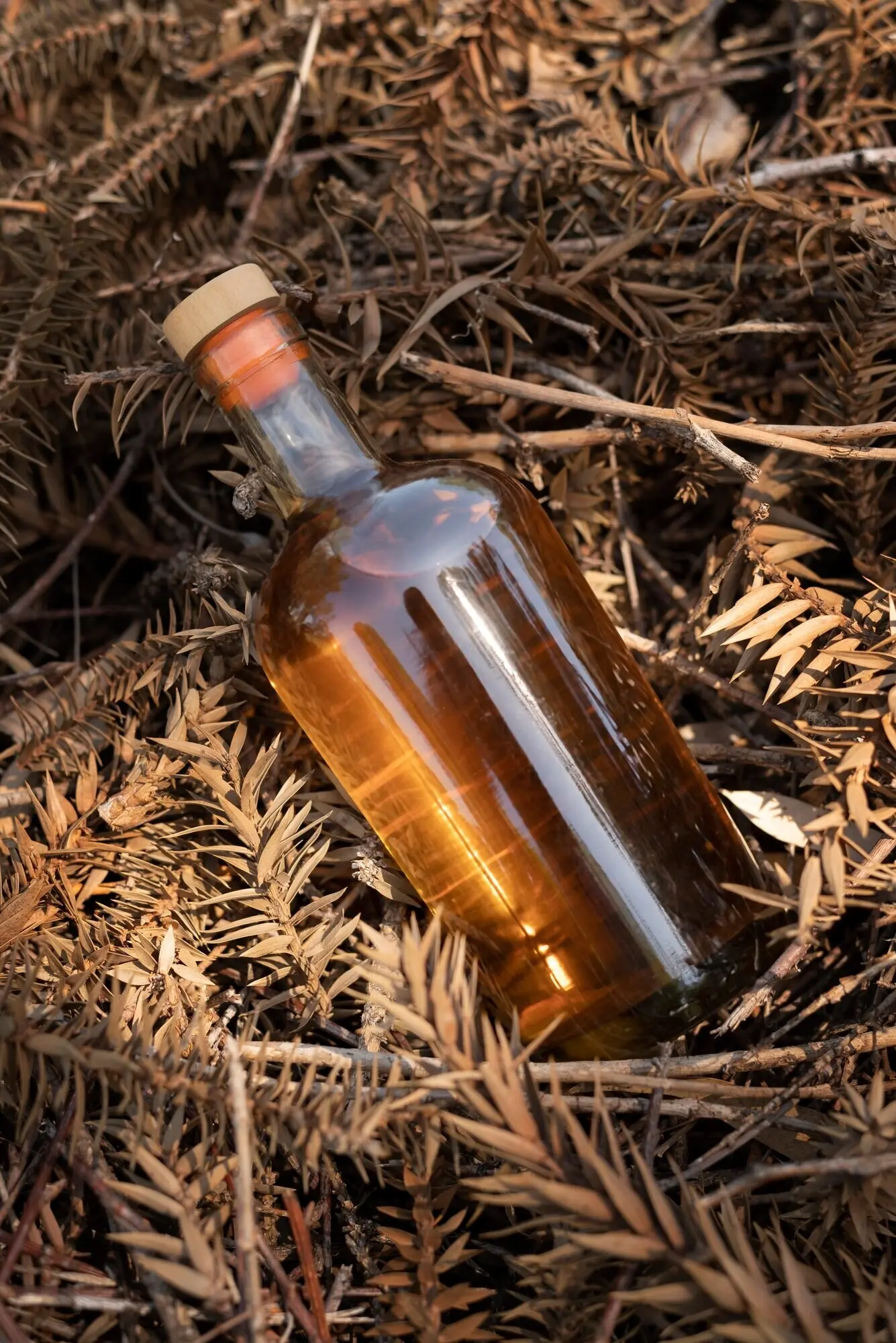 Draufsicht eines nachhaltig hergestellten alkoholischen Getränks